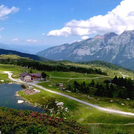 Rifugio Viviani Pradalago Madonna Exterior foto