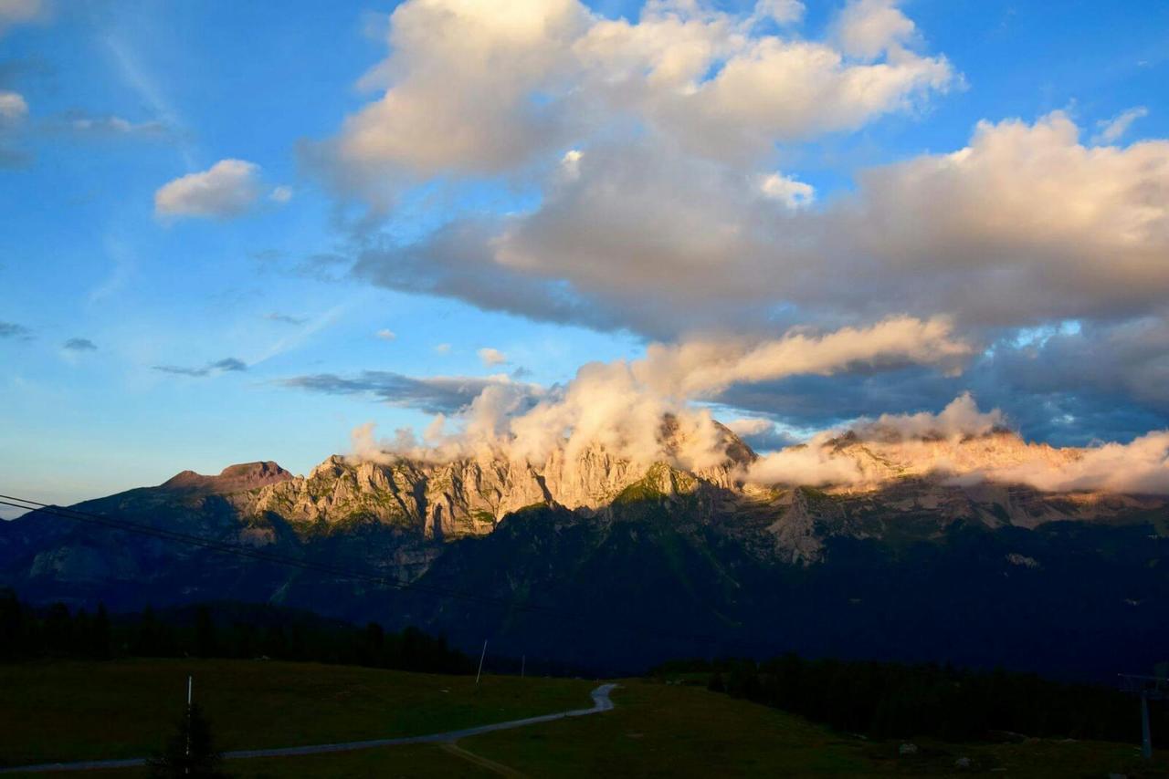 Rifugio Viviani Pradalago Madonna Exterior foto